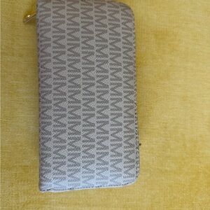 Michael Kors Monogram Wallet